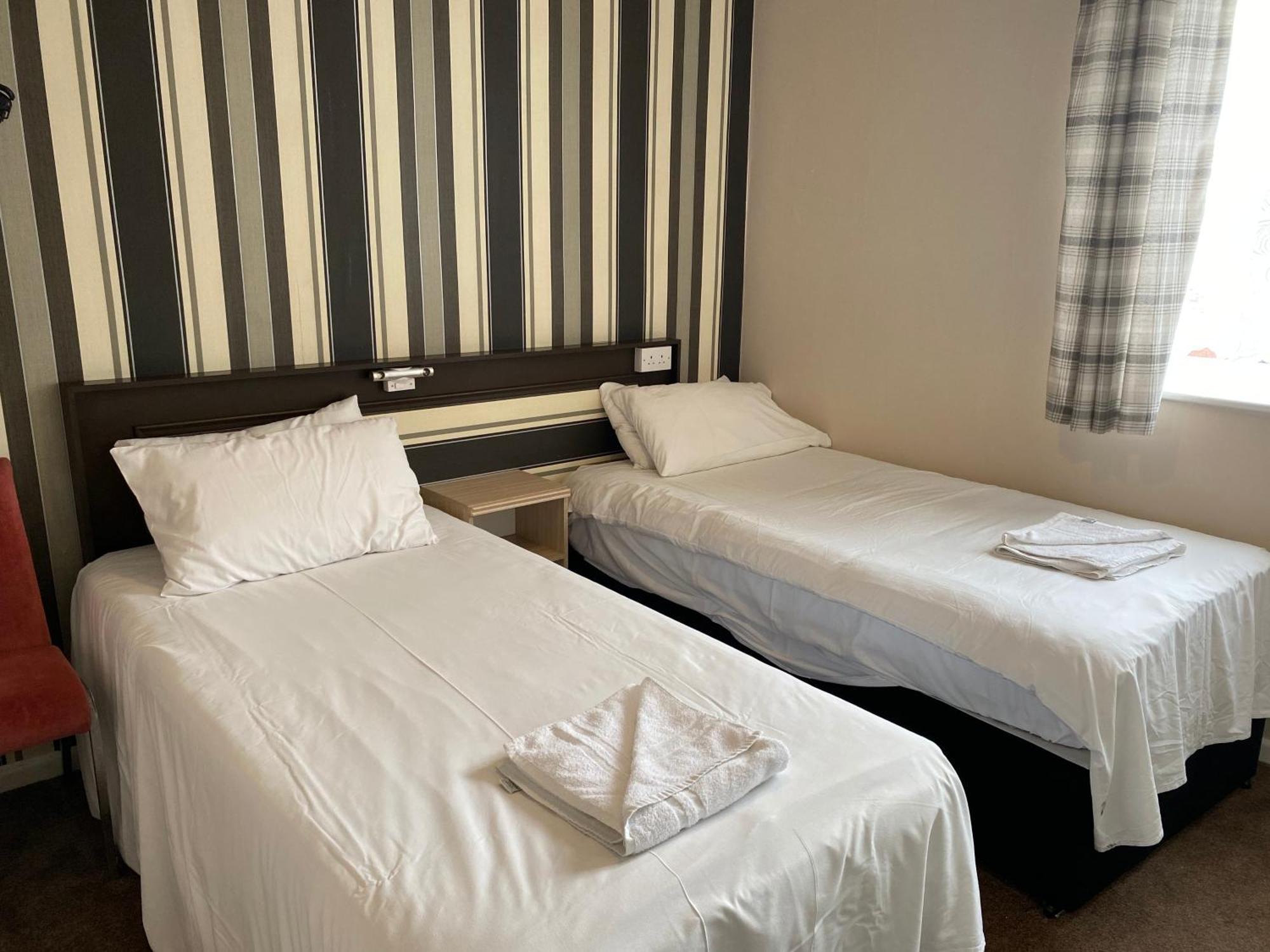 The Arncliff Hotel Блекпул Екстериор снимка
